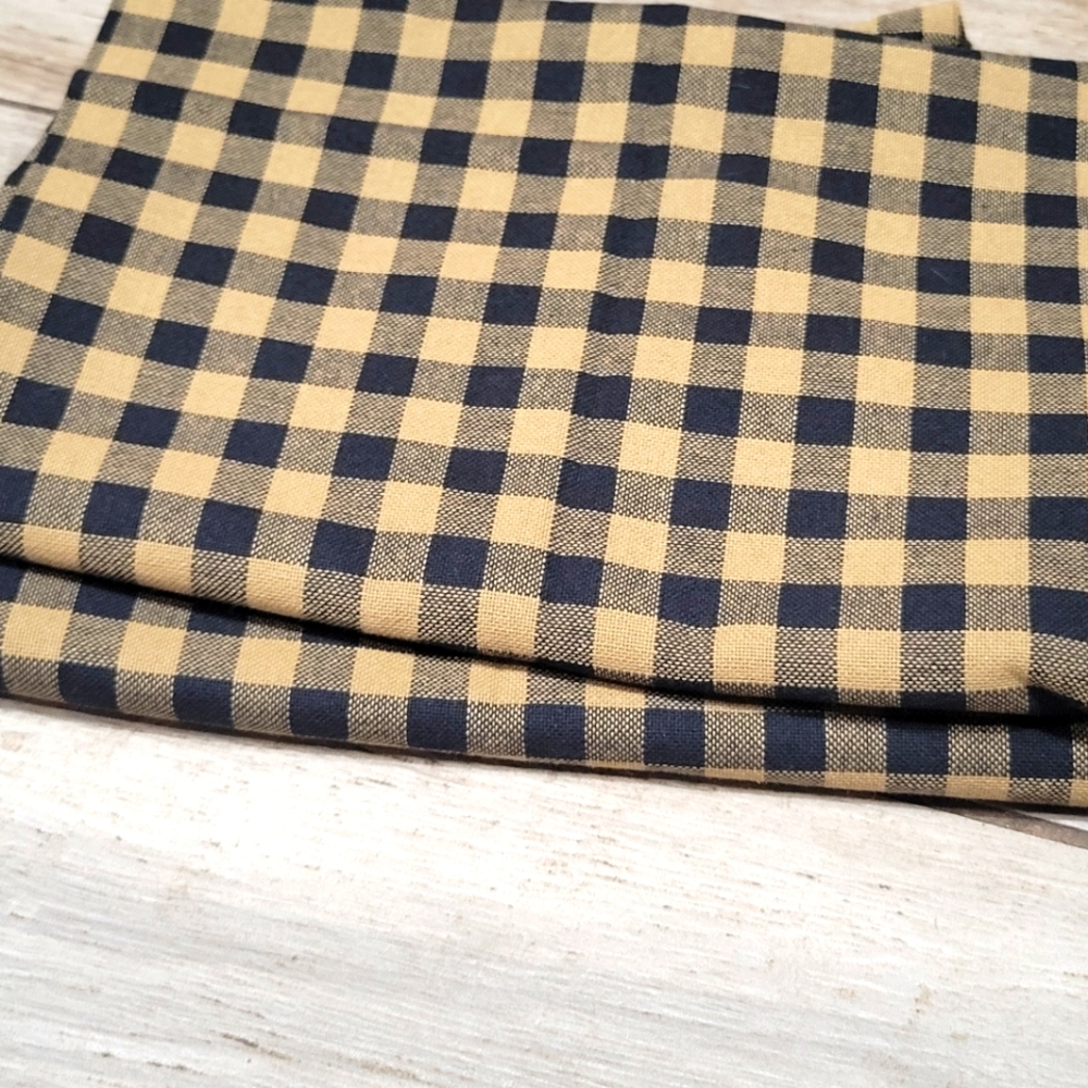 VHC Brand Mayflower Mkt black check pillow case set std country primitive EUC